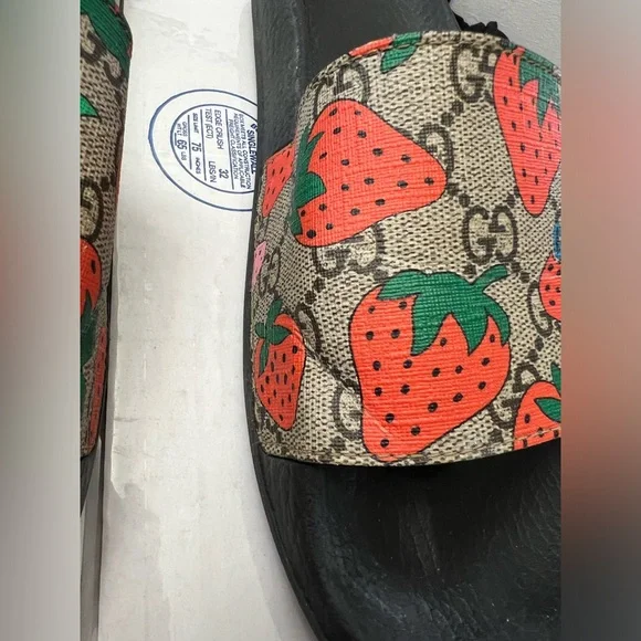 Gucci Black and Brown Strawberry Sandals - Picture 11 of 14